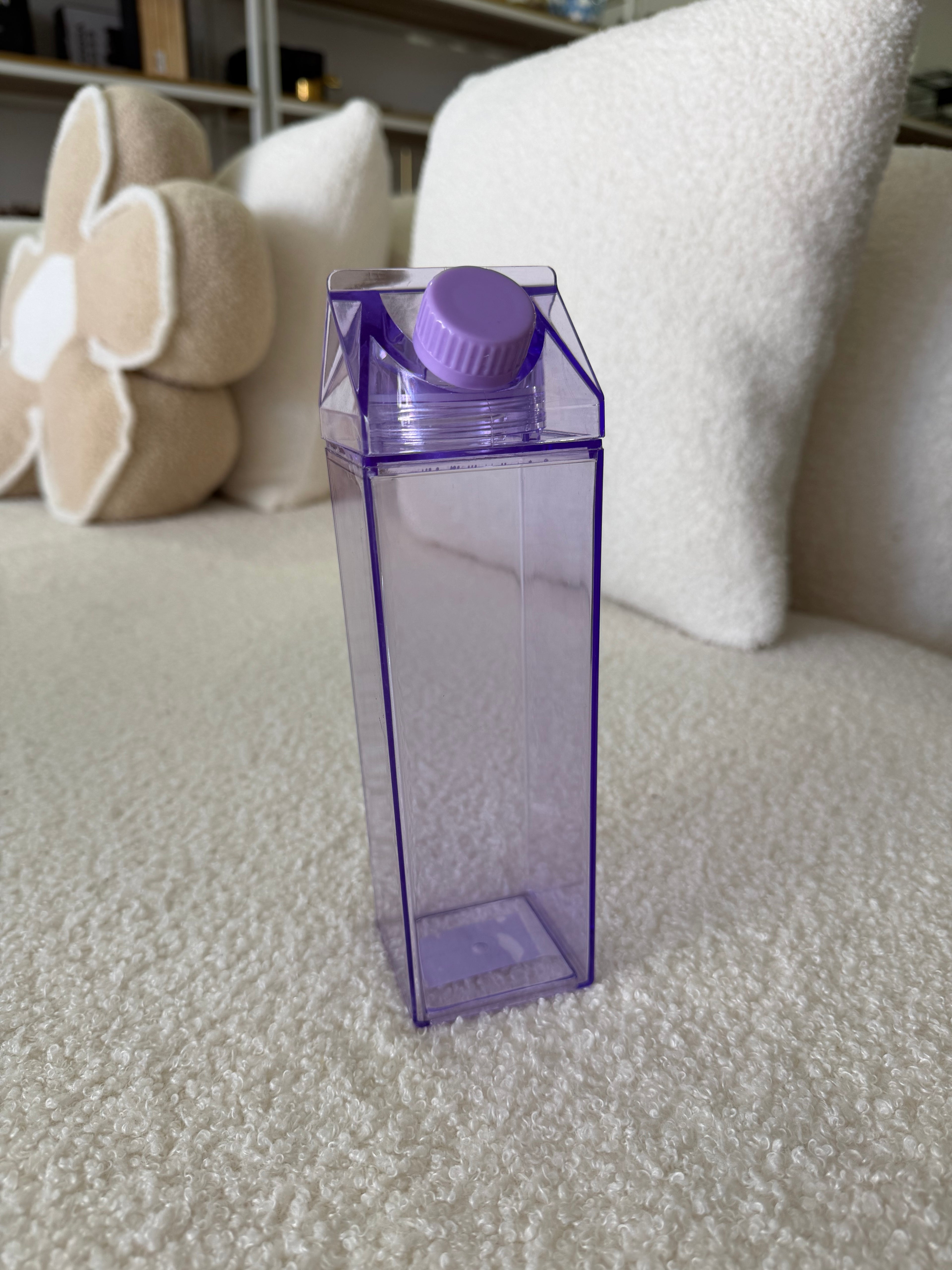 CARTÓN DE LECHE MORADO