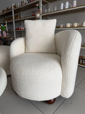 MUEBLE AMELIA PIES DE MADERA