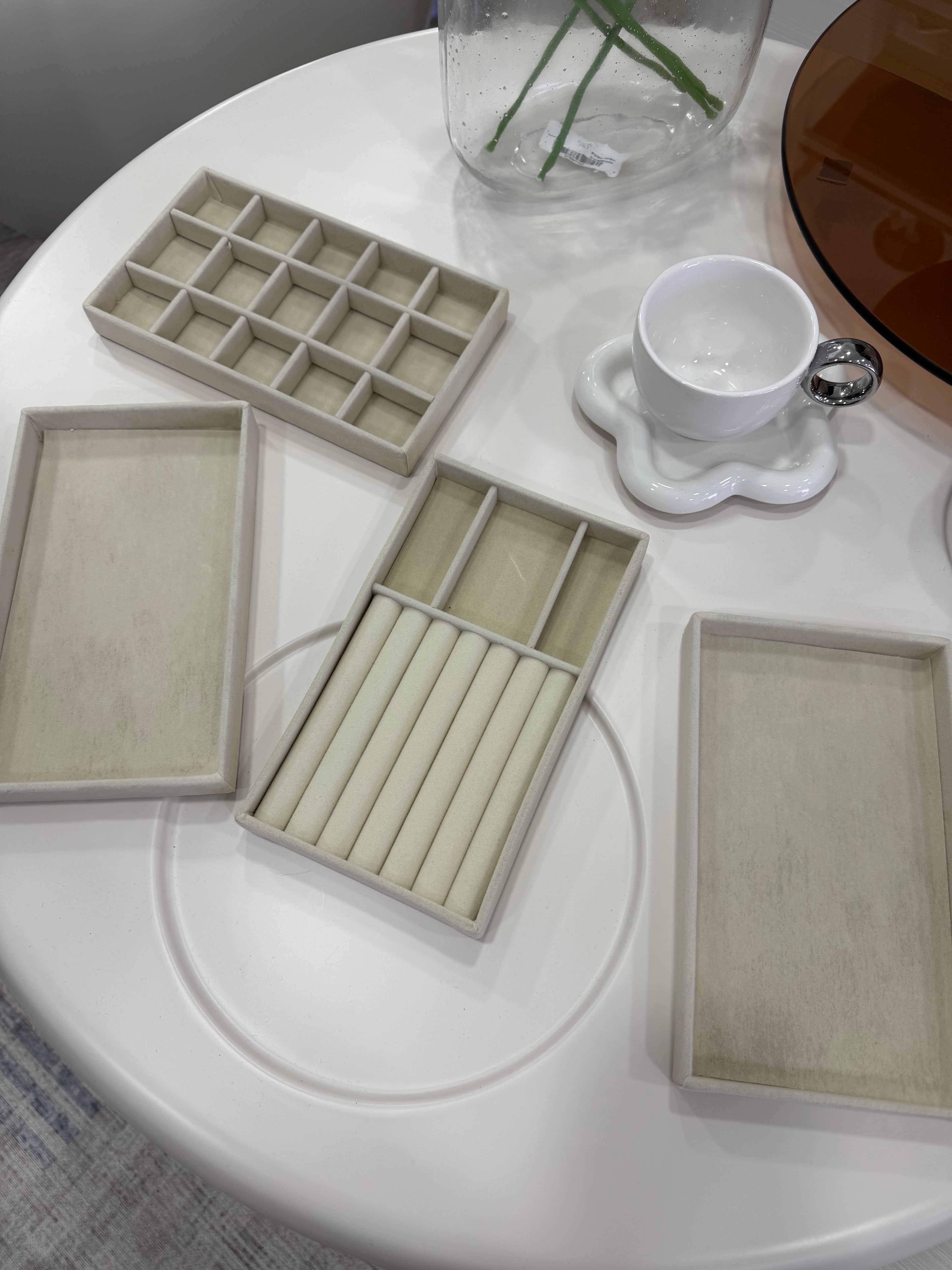 SET DE ORGANIZADORES DE JOYERÍA