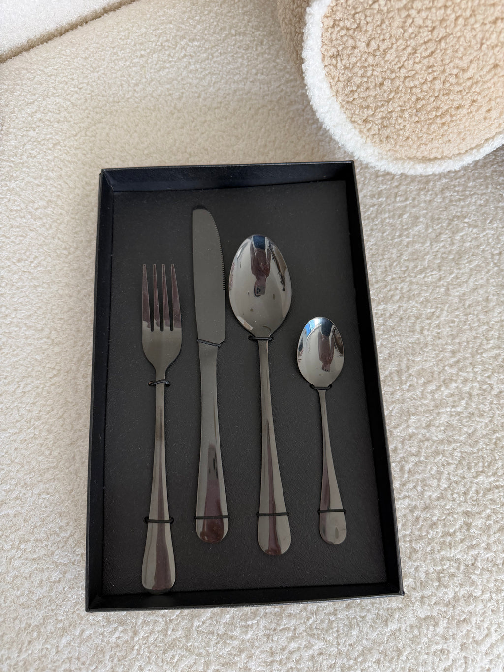 CUBIERTOS SET 4 PCS