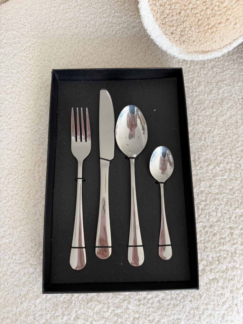 CUBIERTOS SET 4 PCS