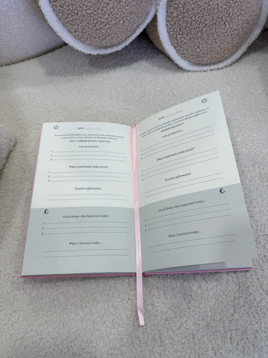 DAILY GRATITUDE JOURNAL